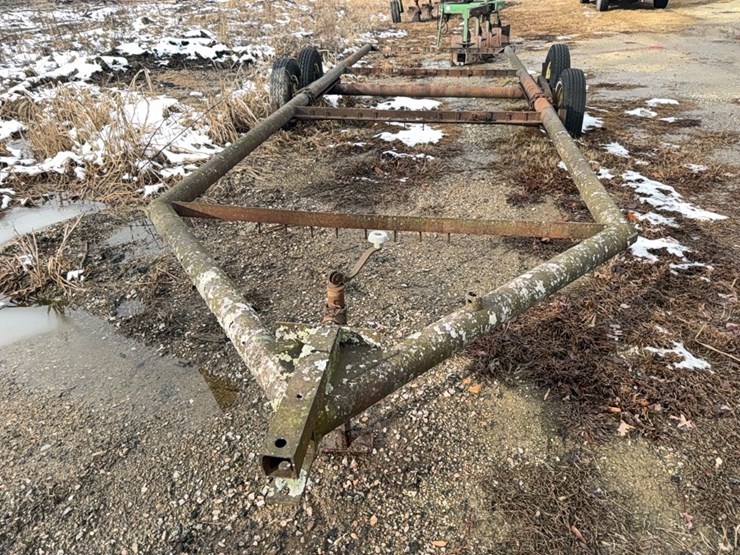 donahue-implement-carrier,-18-ft-x-6-ft,-no-wood-on-floor;-located-at-7241-roxbury-rd,-charles-city,-va,-please-call-804.837.9940-or-804.651.4404-with-questions-image-4