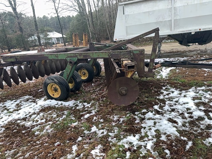 john-deere-340-image-51