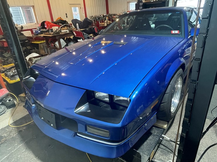 #3811-•-1990-chevrolet-camaro-iroc-z-rare-1le-(has-wi-title)-image-1