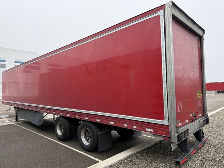 2016-utility-van-image-4