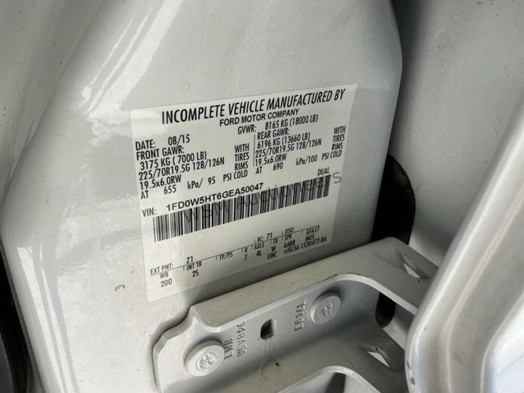 2016-ford-f550-image-17