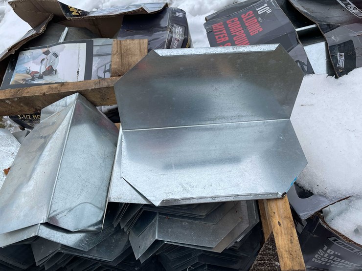 #3542-•-pallet-of-bucket-covers-image-15