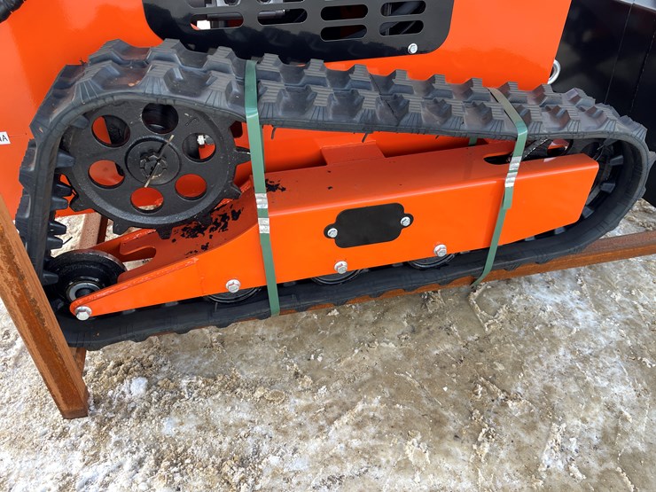 #301-•-mms-mini-skid-steer-ride-on-loader-image-36