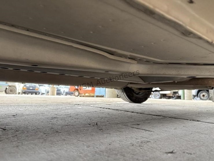 2011-chevrolet-cruze-lt-sdn-image-26