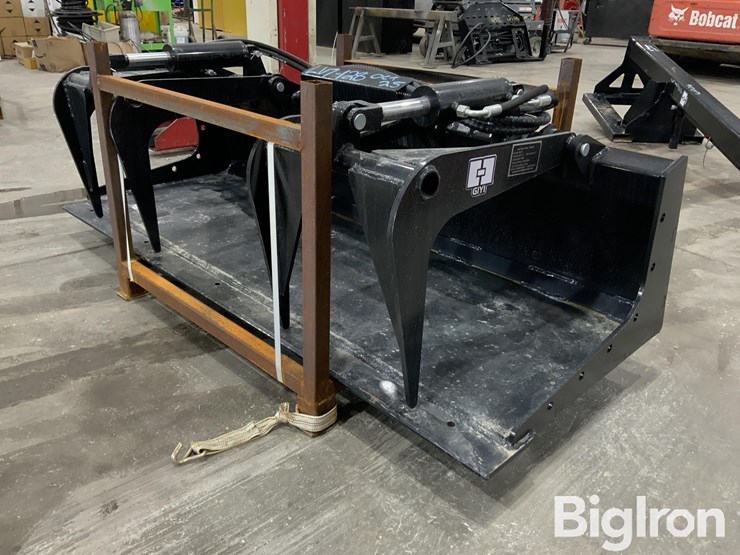 2025-giyi-pg72-72"-skid-steer-plate-grabber-grapple-bucket-image-1