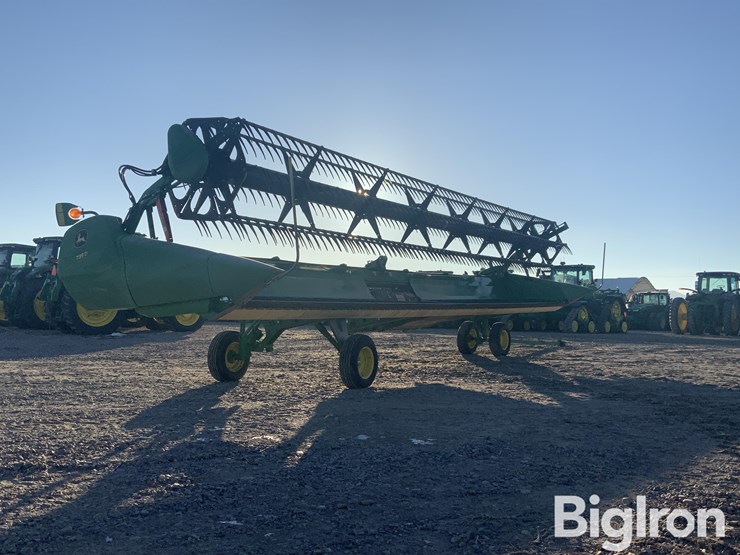 2021-john-deere-735d-image-5