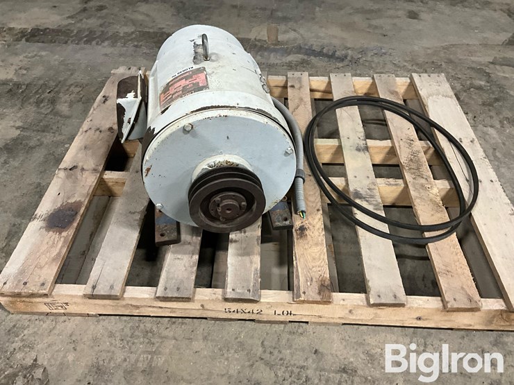 john-deere-6068t-image-8