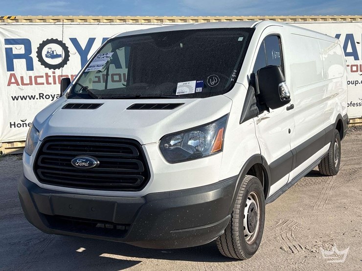 2019-ford-transit-image-1