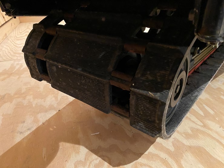 #3792-•-1983-polaris-indy-cross-country-image-10