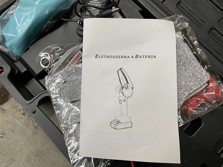 #5854-•-eletrosserra-a-bateria-electric-chainsaw-image-7