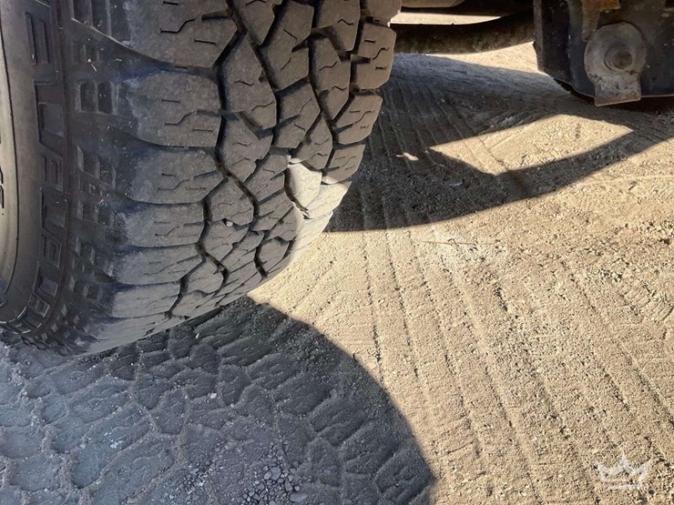 2012-ford-f-250-pickup-truck-image-36