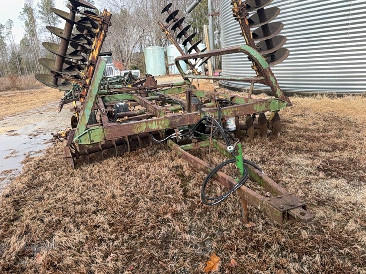 john-deere-230-image-7