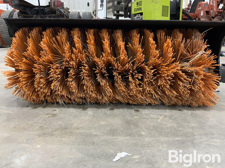 2025-giyi-gy-qsj-mini-skid-steer-loader-sweeper-image-18