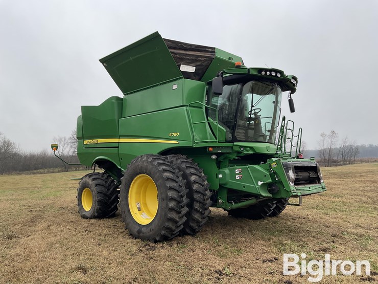 2019-john-deere-s780-image-3