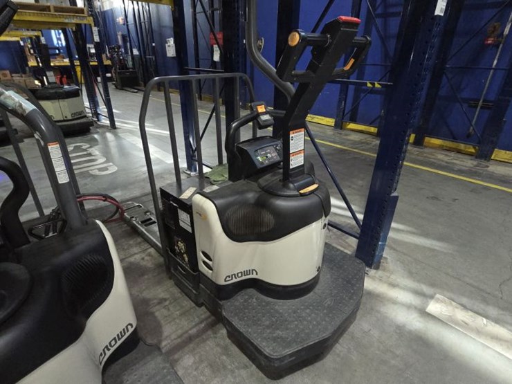 2016-crown-pe4500-60-image-1