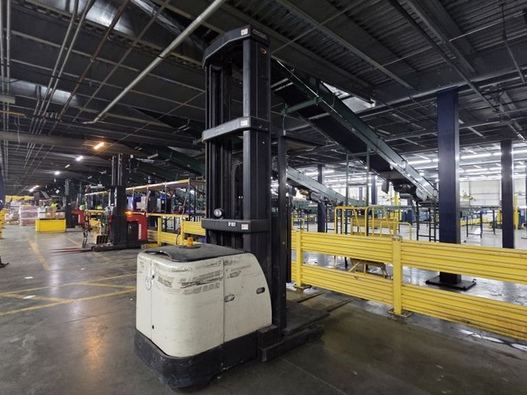 2006-crown-sp3420-30-image-2