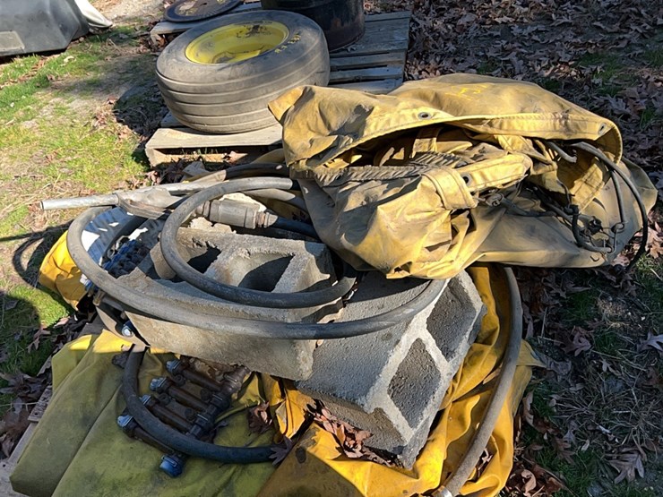 pallet-of-tarps-/-covers;-located-at-7241-roxbury-rd,-charles-city,-va,-please-call-804.837.9940-or-804.651.4404-with-questions-image-2