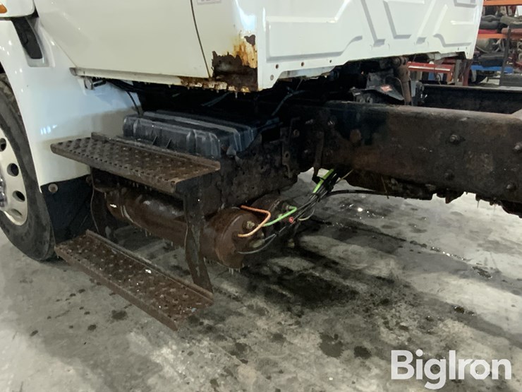 2013-international-4400-image-19