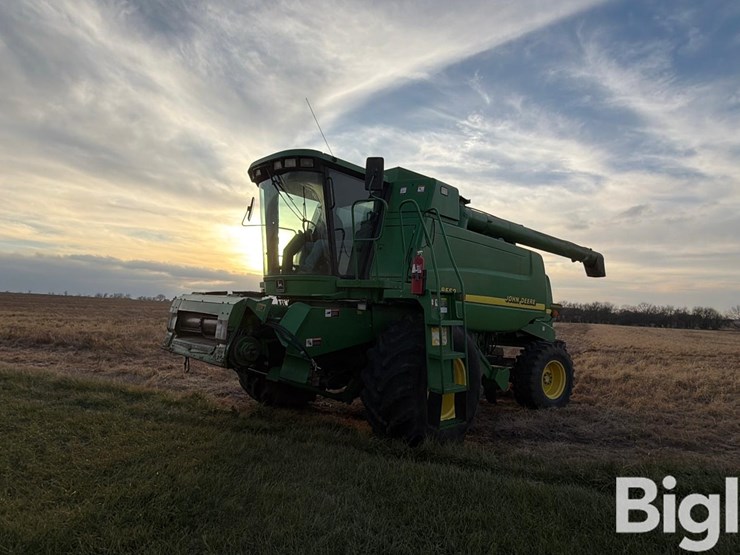 2000-john-deere-9550-image-11