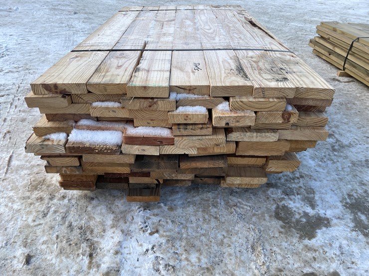 #3813-•-bundle-of-construction-grade-lumber-image-5