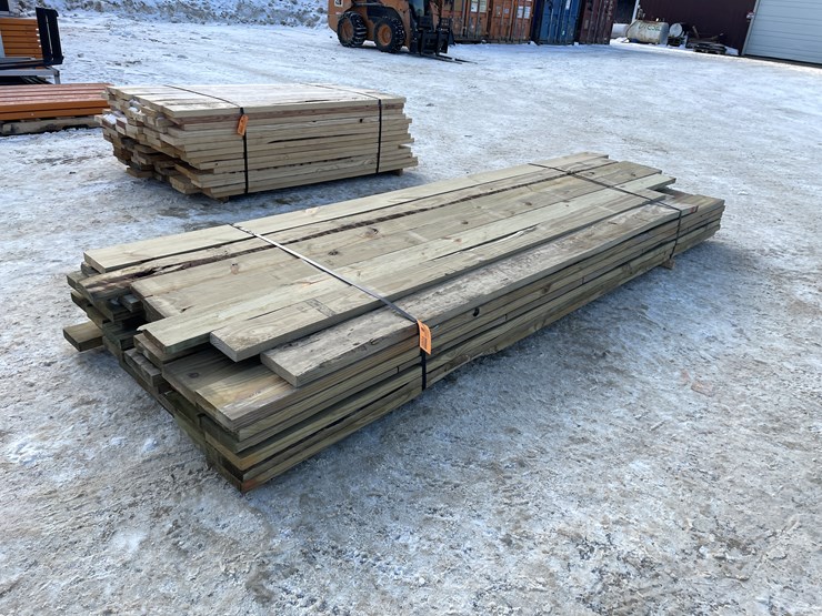#3804-•-bundle-of-green-treated-lumber-image-3