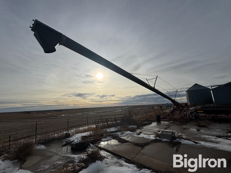 hutchinson-10x60-image-6