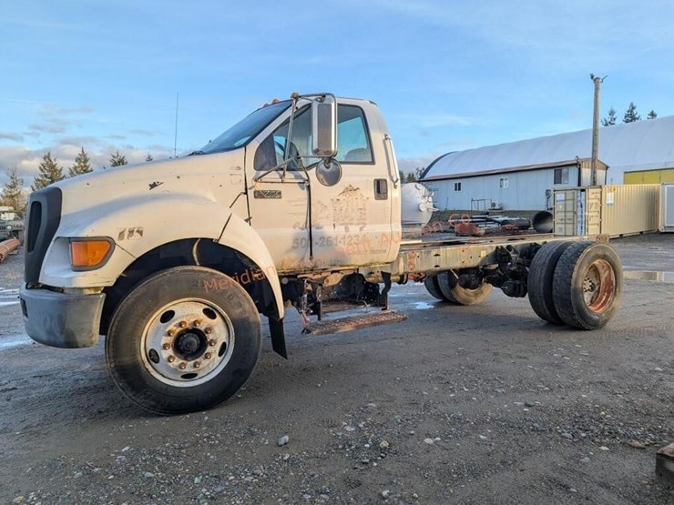 ford-f750-image-8