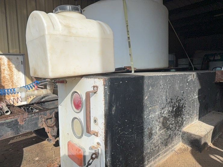 2004,-f-350-xl-service-truck,-8-ft,-diesel-6.0,-title-in-hand;-located-at-7241-roxbury-rd,-charles-city,-va,-please-call-804.837.9940-or-804.651.4404-with-questions-image-37