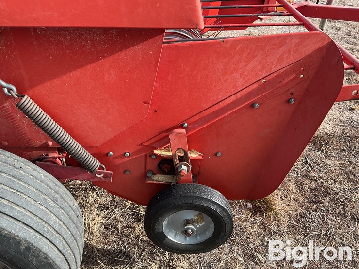 massey-ferguson-128-image-19