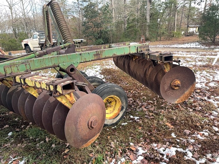 john-deere-340-image-11