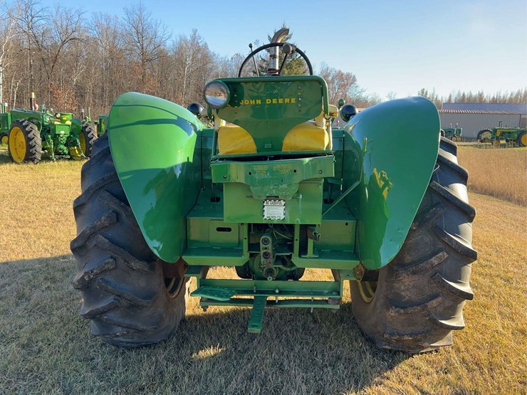 1960-john-deere-830-image-4