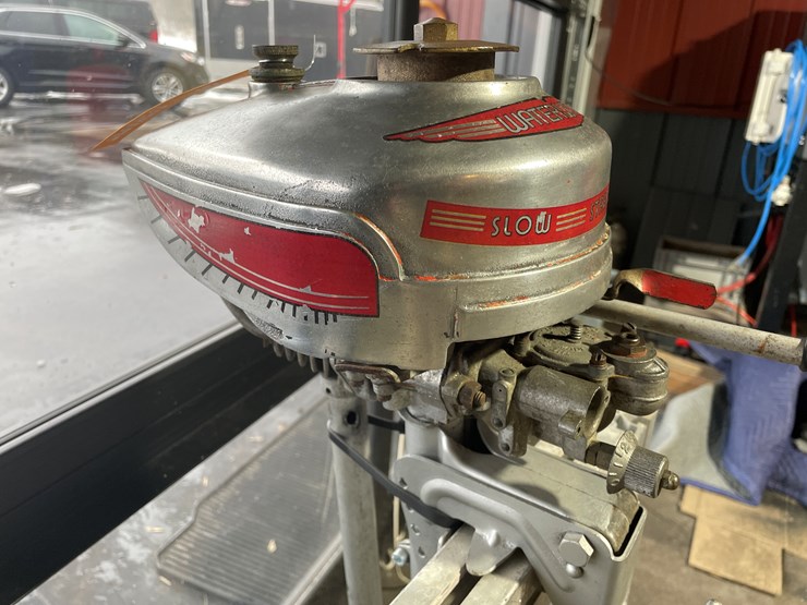 #3825-•-water-witch-vintage-outboard-boat-motor-image-3