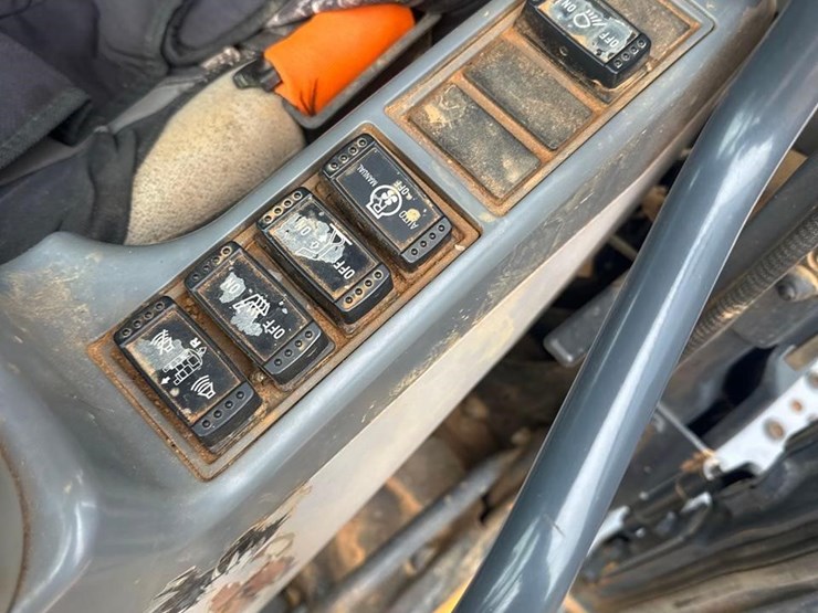 deere-470g-lc-image-25