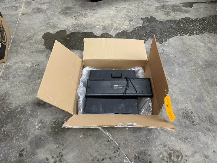 #5853-•-hp-desktop-computer-image-2