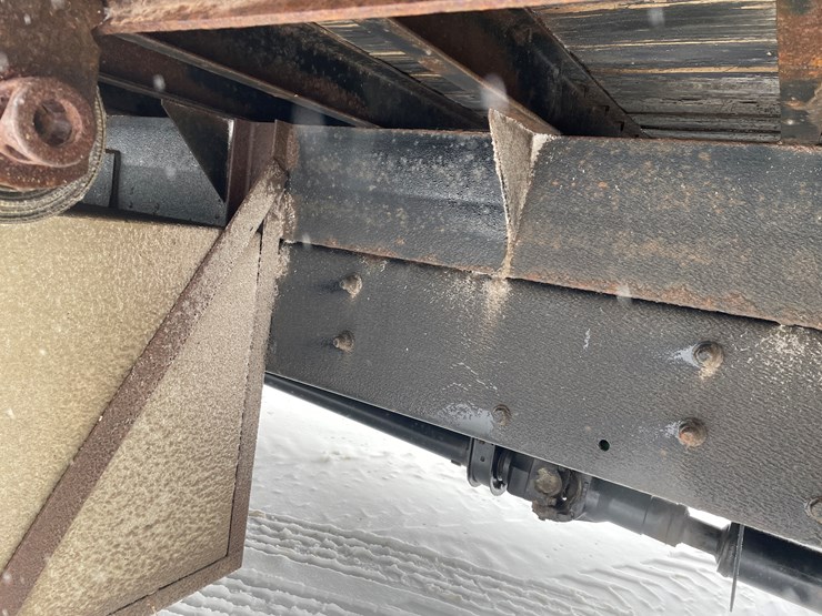 #400-•-2006-sterling-straight-truck-(has-wi-title)-image-34