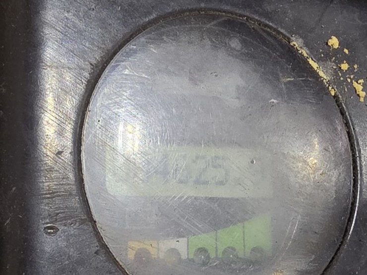 2004-crown-pe4000-60-image-2