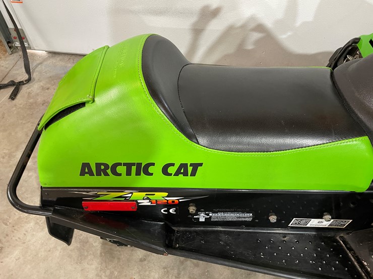 2002-caterpillar-120-image-9