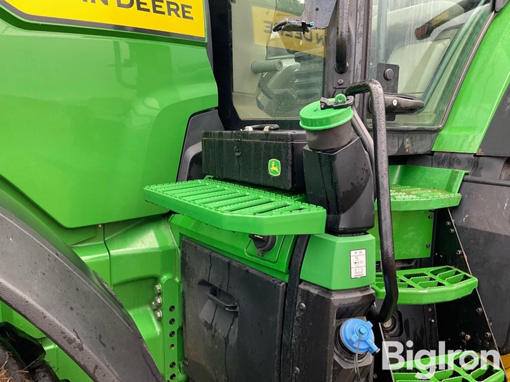 2021-john-deere-8r-340-image-10