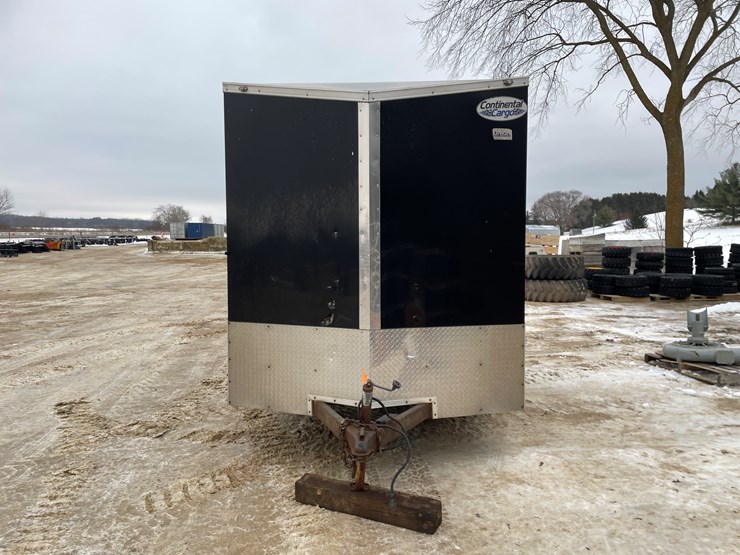 #1014-•-2018-forest-river-12'-enclosed-trailer-(has-certificate-of-origin)-image-2