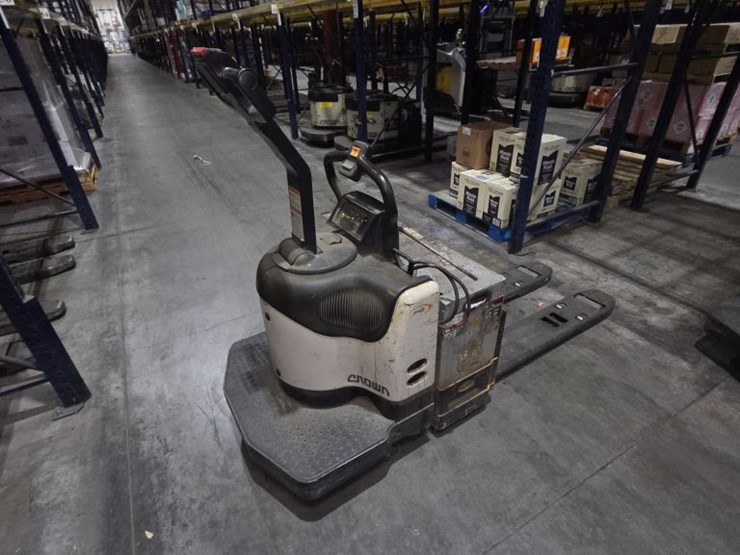 2014-crown-pe4500-60-image-2