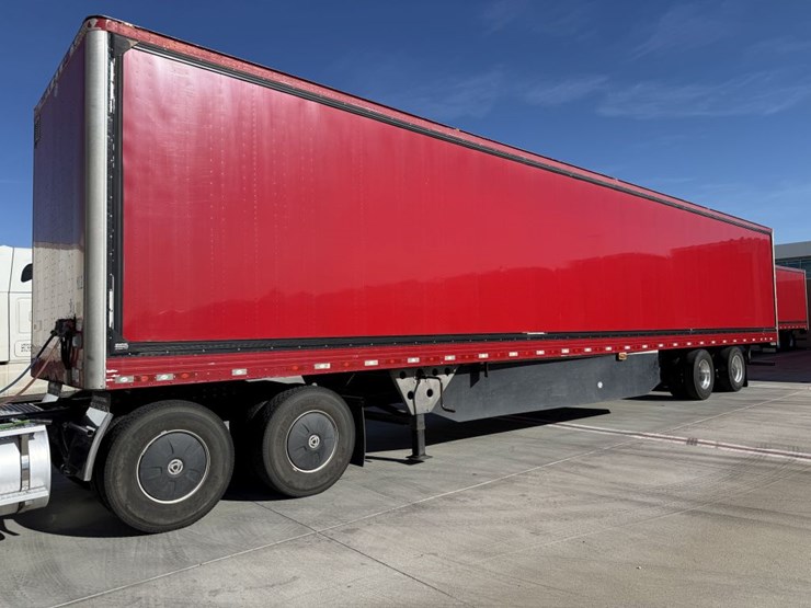 2016-utility-van-image-2