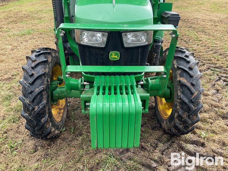 2022-john-deere-5065e-image-16