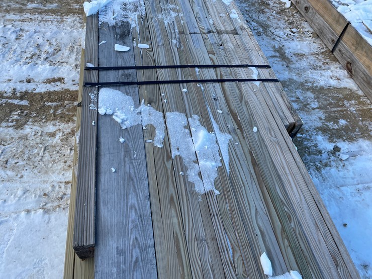 #3790-•-bundle-of-laminated-wood-beams-image-11