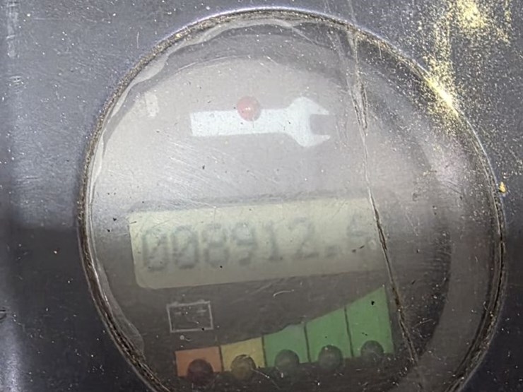 2006-crown-pe4000-60-image-2