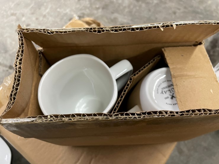 #5849-•-assorted-kitchen-items-image-19