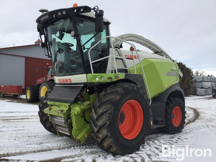 2020-claas-jaguar-970-image-1