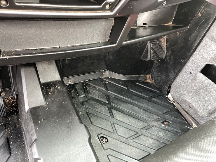 2015-polaris-ranger-xp-image-41