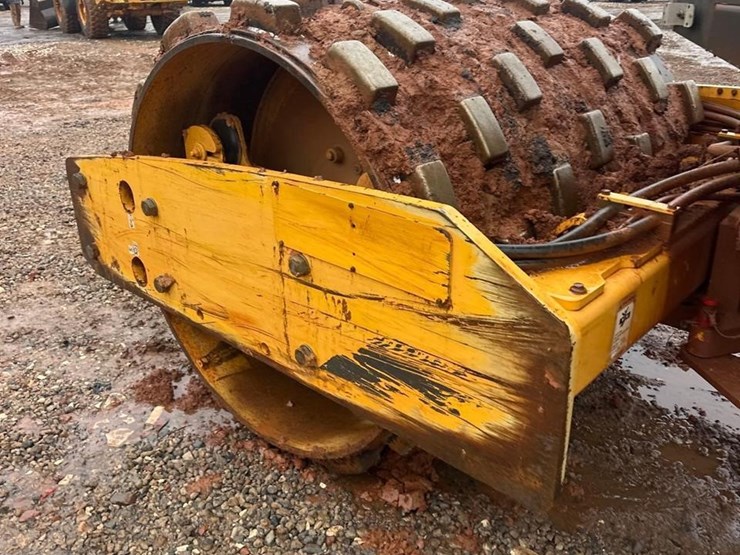 2014-volvo-sd75-image-10