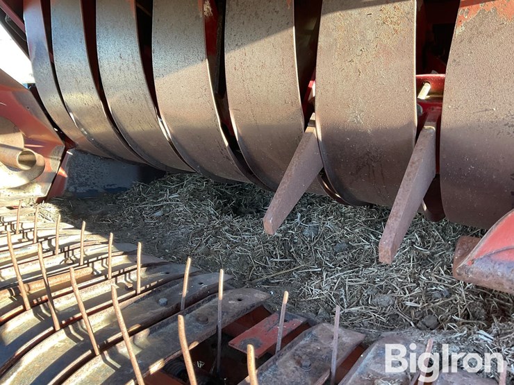 1995-hesston-4900-image-10