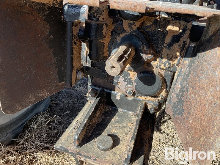 2015-mahindra-3550-pst-image-18